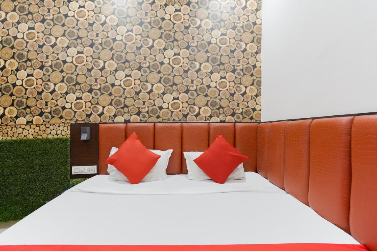 Oyo 48489 Adarsh Plaza Hotel Saharanpur Esterno foto