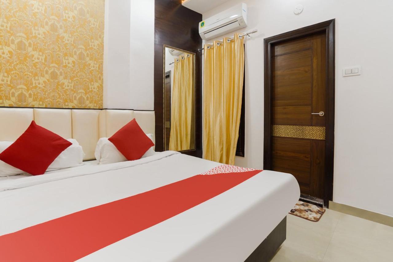 Oyo 48489 Adarsh Plaza Hotel Saharanpur Esterno foto