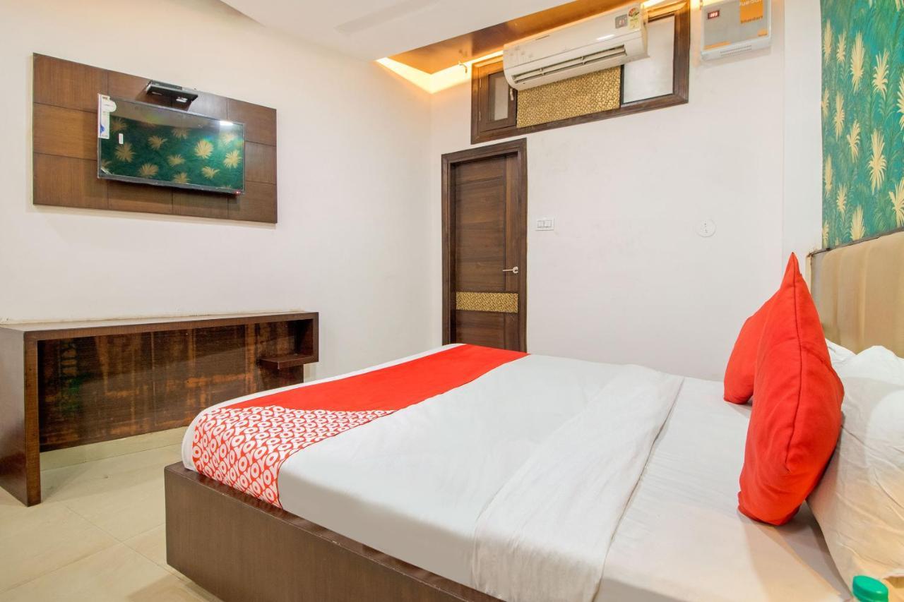 Oyo 48489 Adarsh Plaza Hotel Saharanpur Esterno foto