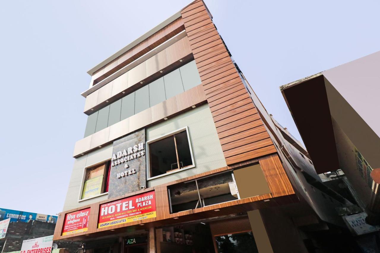 Oyo 48489 Adarsh Plaza Hotel Saharanpur Esterno foto